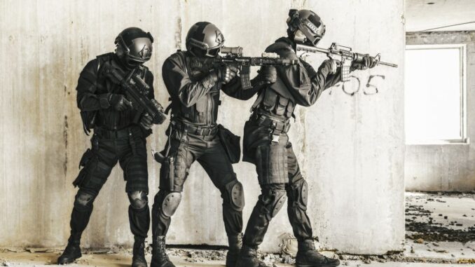 swat Tout savoir sur le SWAT, l'unité de police spécialisée aux États-Unis